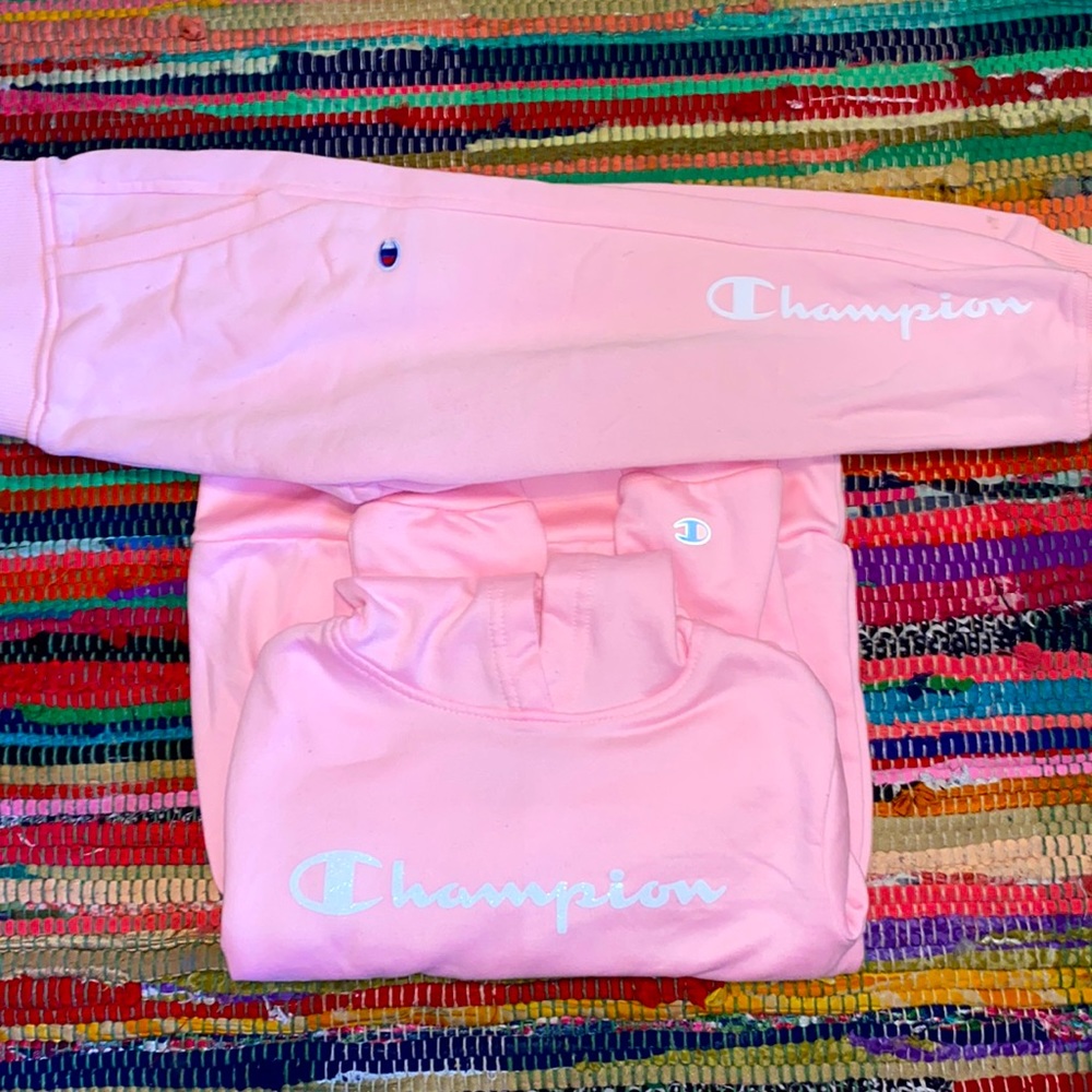 Little Girls Champion Hoodie & Sweatpants